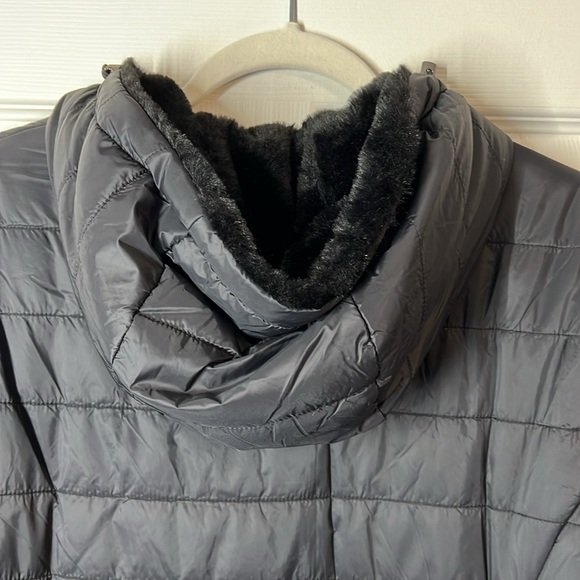 Free Country Black Puffer Jacket w/ Super Soft Faux Fur Lining - Picture 10 of 11